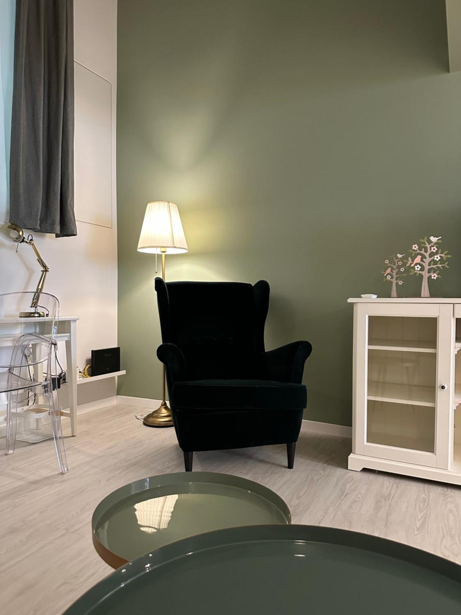 Flowers, A Cozy Suite In Milano Eksteriør billede